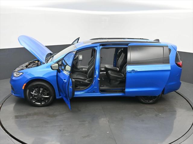 2026 Chrysler Pacifica Limited AWD
