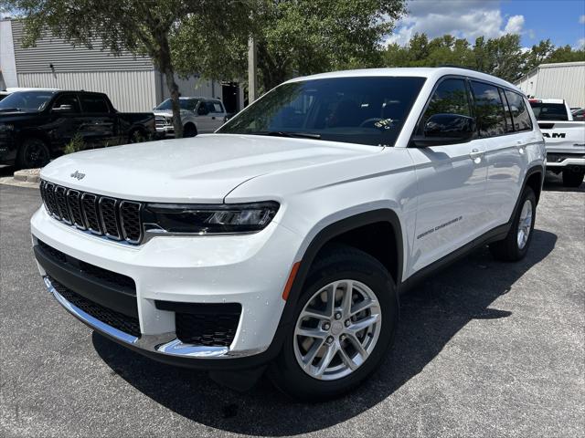 2026 Jeep Grand Cherokee Altitude 4x2