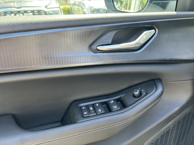 2026 Jeep Grand Cherokee Altitude 4x2
