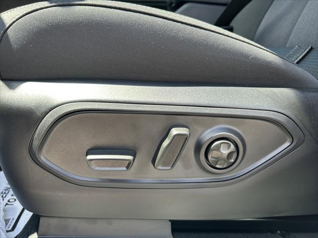 2026 Jeep Grand Cherokee Altitude 4x2