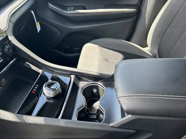 2026 Jeep Grand Cherokee Altitude 4x2