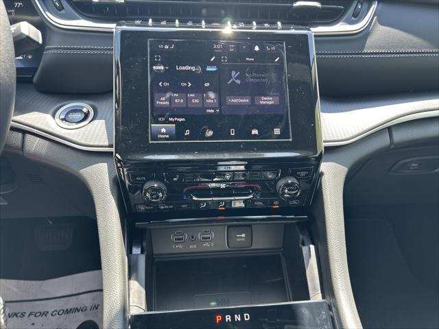 2026 Jeep Grand Cherokee Altitude 4x2