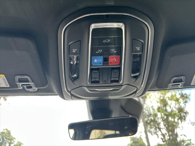 2026 Jeep Grand Cherokee Altitude 4x2