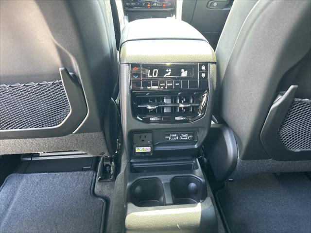 2026 Jeep Grand Cherokee Altitude 4x2