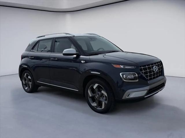 2026 Hyundai Venue SEL w/Two-Tone Roof