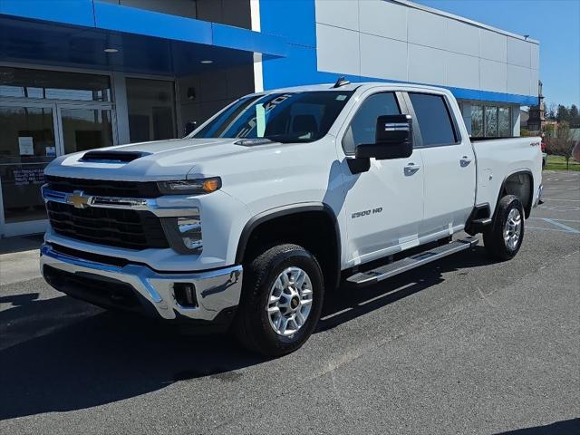2025 Chevrolet Silverado 2500HD 4WD Crew Cab Standard Bed LT