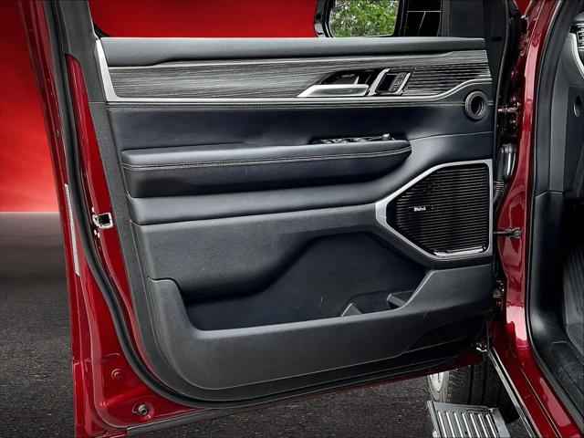2024 Jeep Wagoneer Series III 4x4
