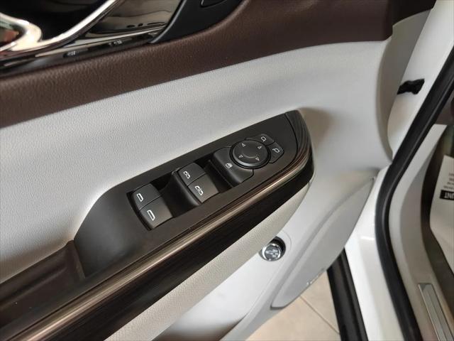 2023 GMC Acadia AWD SLT