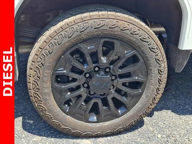 2026 GMC Sierra 2500HD Crew Cab, Standard Bed, Denali Ultimate, 4WD