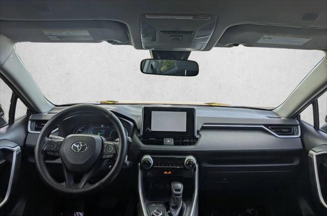 2023 Toyota RAV4 Hybrid LE