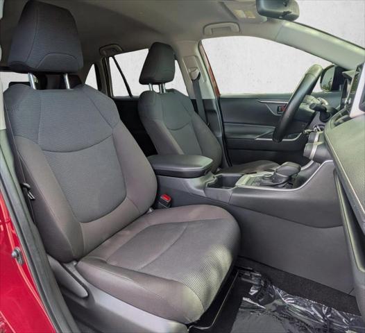 2023 Toyota RAV4 Hybrid LE