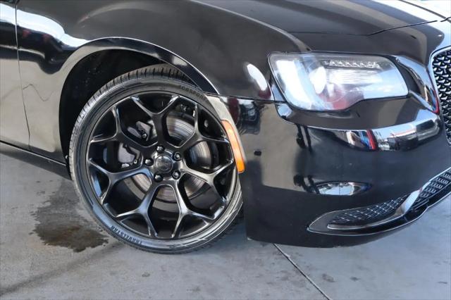 2019 Chrysler 300 Touring