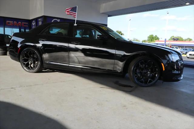 2019 Chrysler 300 Touring