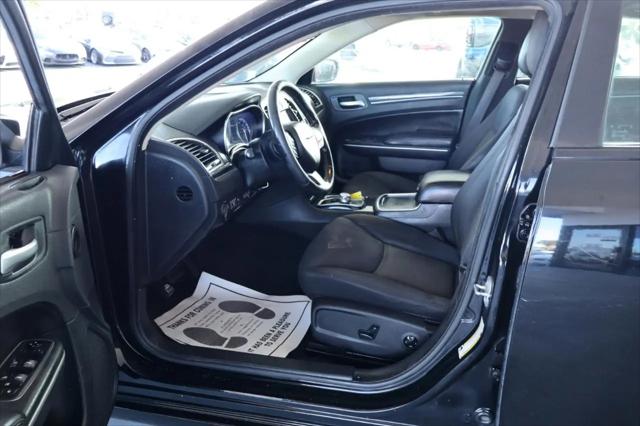 2019 Chrysler 300 Touring