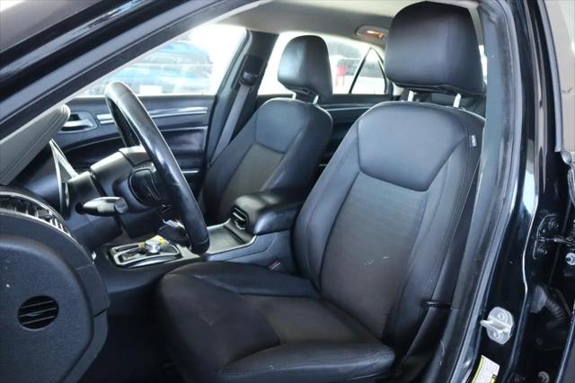 2019 Chrysler 300 Touring