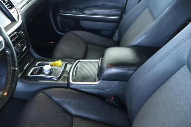 2019 Chrysler 300 Touring