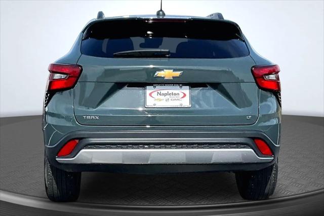 2025 Chevrolet Trax FWD LT