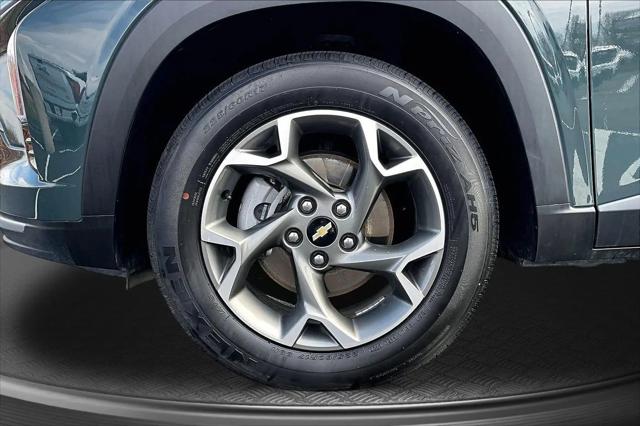2025 Chevrolet Trax FWD LT