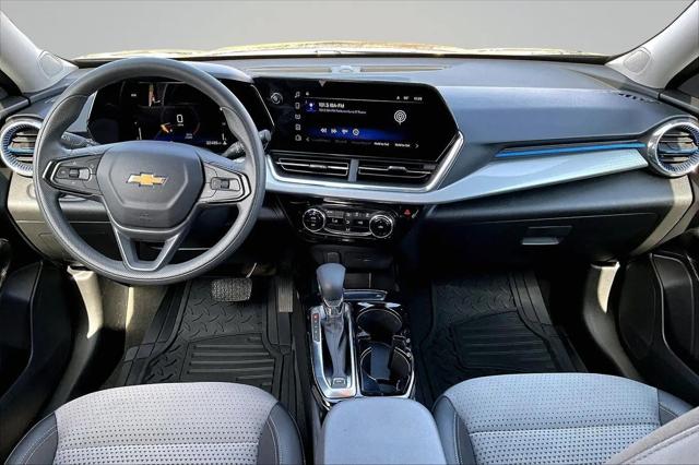 2025 Chevrolet Trax FWD LT