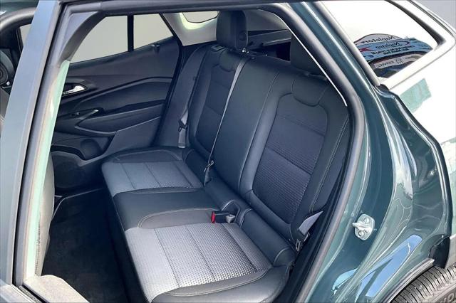 2025 Chevrolet Trax FWD LT