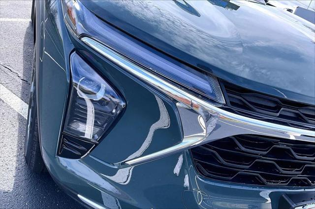 2025 Chevrolet Trax FWD LT