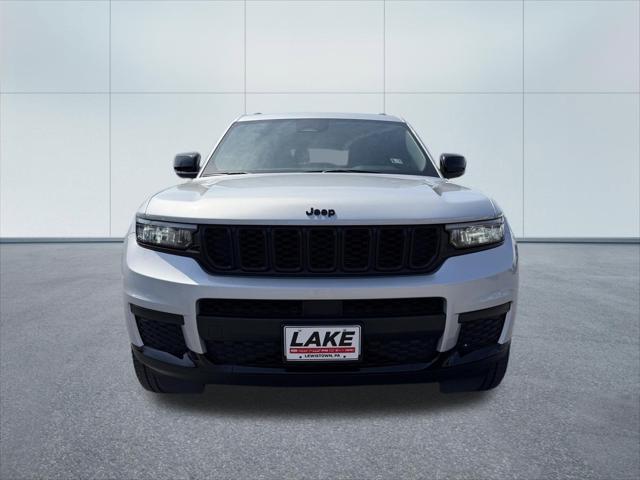 2022 Jeep Grand Cherokee L Altitude 4x4 2022 Jeep Grand Cherokee L Altitude 4x4