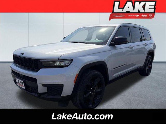 2022 Jeep Grand Cherokee L Altitude 4x4 2022 Jeep Grand Cherokee L Altitude 4x4