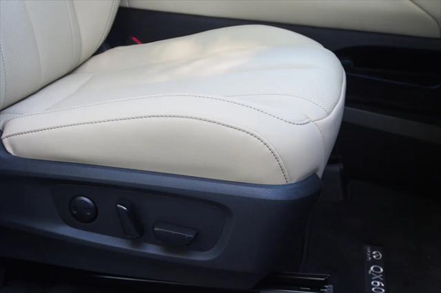 2025 INFINITI QX60 LUXE AWD