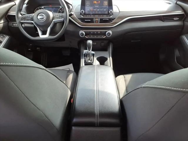 2025 Nissan Altima SV FWD