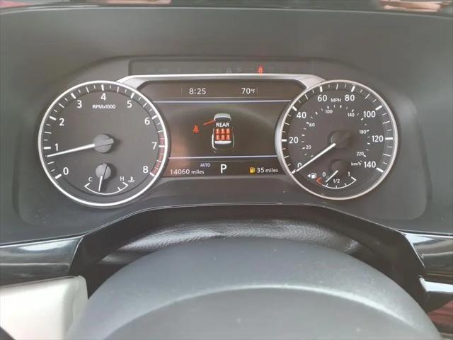 2025 Nissan Pathfinder SL 4WD