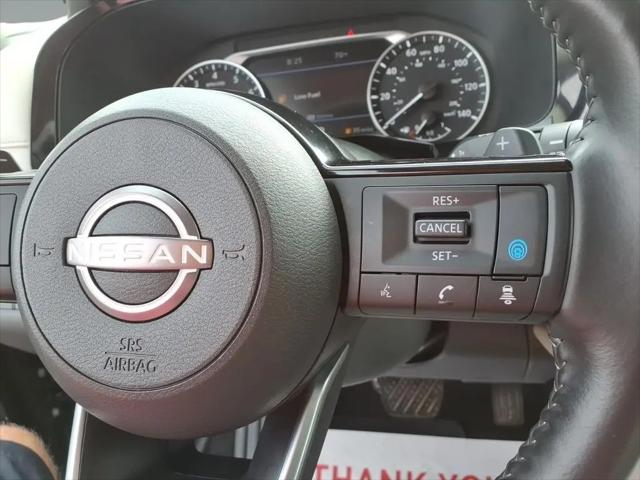 2025 Nissan Pathfinder SL 4WD