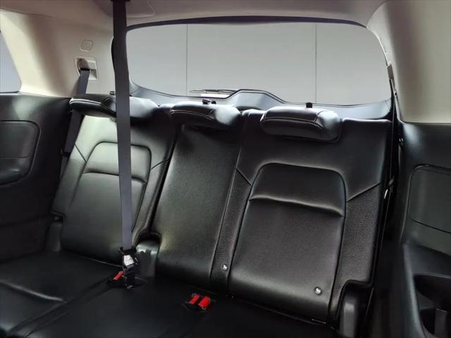 2025 Nissan Pathfinder SL 4WD