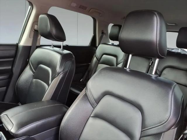 2025 Nissan Pathfinder SL 4WD