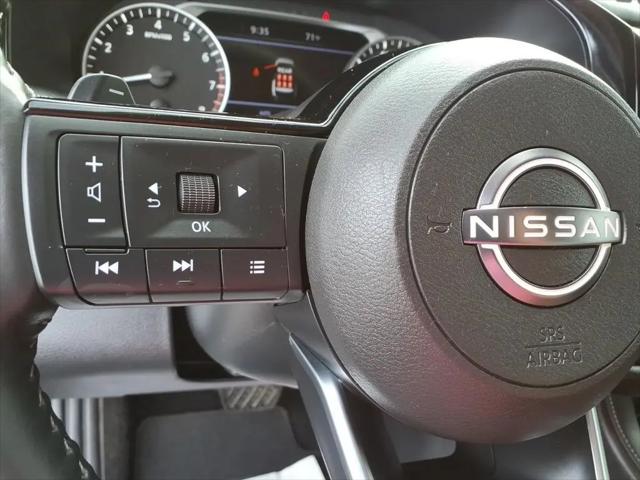 2025 Nissan Pathfinder SL 4WD