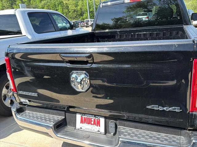 2022 Ram 1500 Big Horn Quad Cab 4x4 6'4" Box