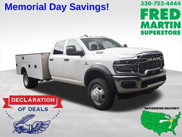 2026 RAM Ram 5500 Chassis Cab RAM 5500 TRADESMAN CHASSIS CREW CAB 4X4 84 CA