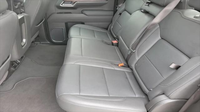 2025 GMC Sierra 1500 4WD Crew Cab Short Box SLT