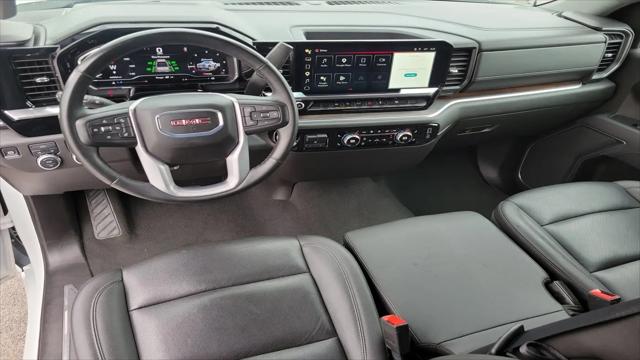 2025 GMC Sierra 1500 4WD Crew Cab Short Box SLT