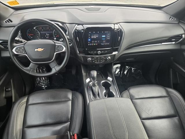 2023 Chevrolet Traverse AWD LT Leather