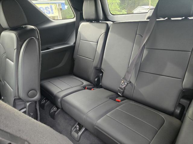 2023 Chevrolet Traverse AWD LT Leather
