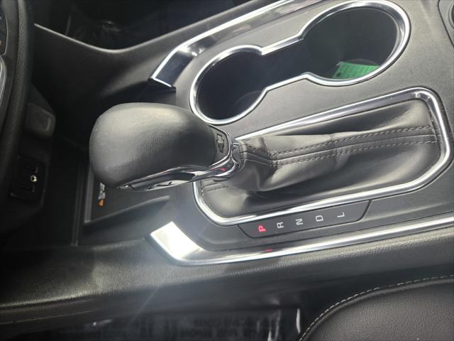2023 Chevrolet Traverse AWD LT Leather