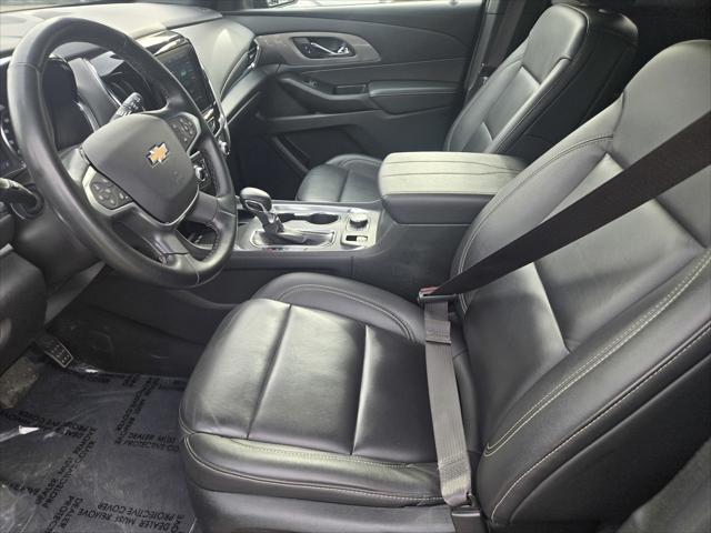 2023 Chevrolet Traverse AWD LT Leather