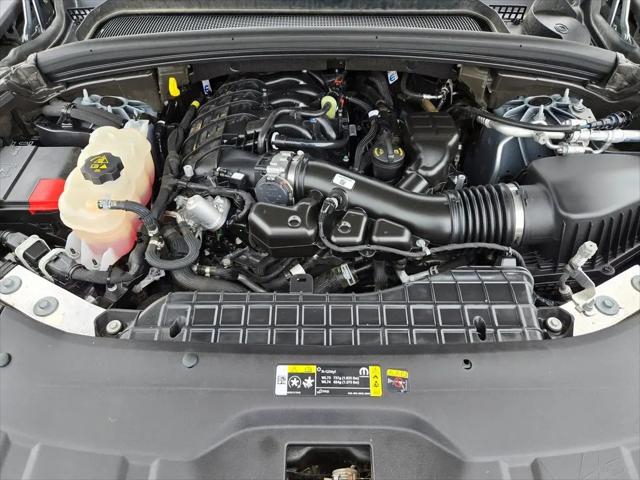 2025 Jeep Grand Cherokee L Altitude 4x2