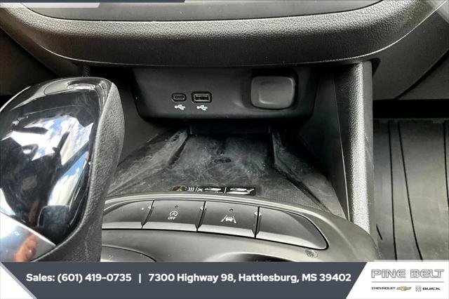 2025 Buick NV Preferred FWD