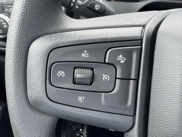 2026 GMC Sierra 2500HD Crew Cab, Standard Bed, Pro, 4WD