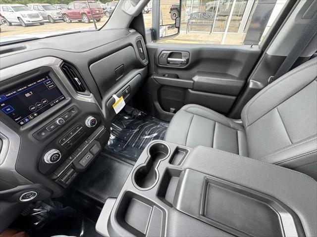2026 GMC Sierra 2500HD Crew Cab, Standard Bed, Pro, 4WD