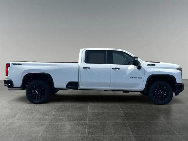 2026 Chevrolet Silverado 3500HD Crew Cab, Long Bed, LTZ Dual Rear Wheel, RWD