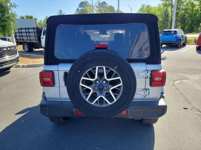 2024 Jeep Wrangler 4-Door Sahara 4x4