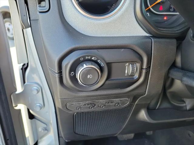 2024 Jeep Wrangler 4-Door Sahara 4x4