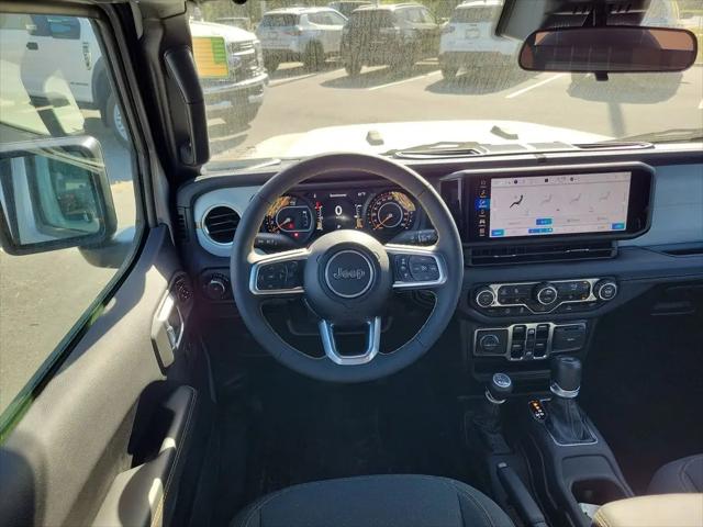2024 Jeep Wrangler 4-Door Sahara 4x4